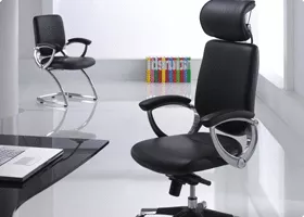 Офисные кресла и стулья