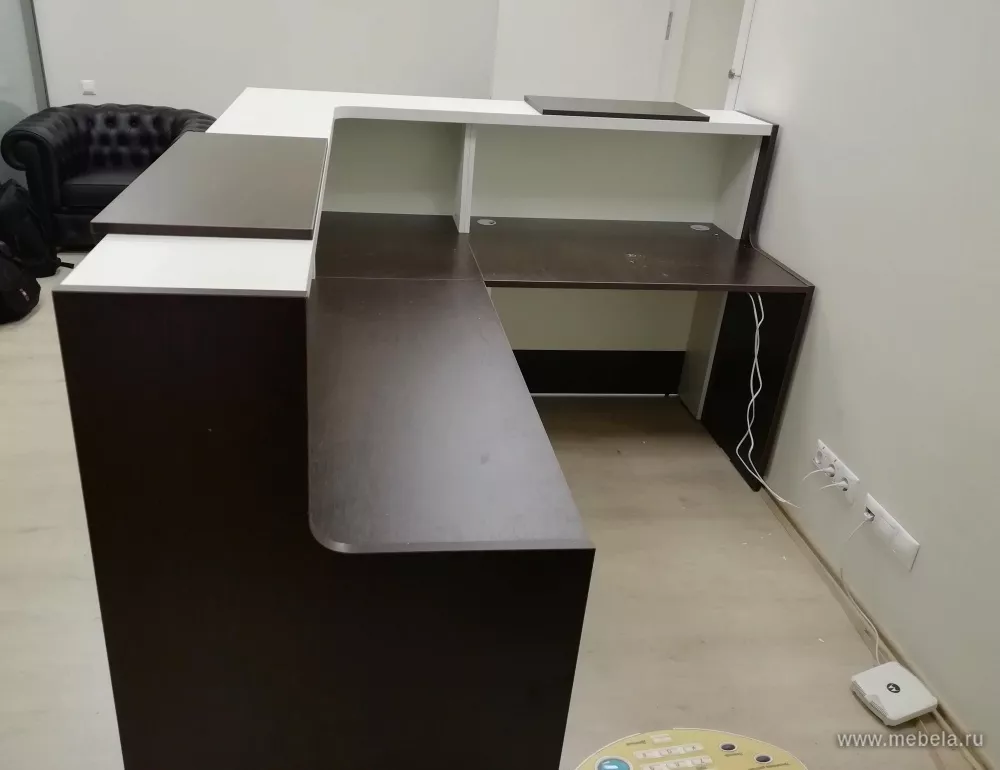 Дар Мебель | стойка ресепшн Style Wenge, офисный интерьер, живое фото