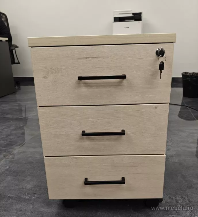 Дар Мебель | мебель для персонала Style Project Dub Navarre, офисный интерьер, живое фото