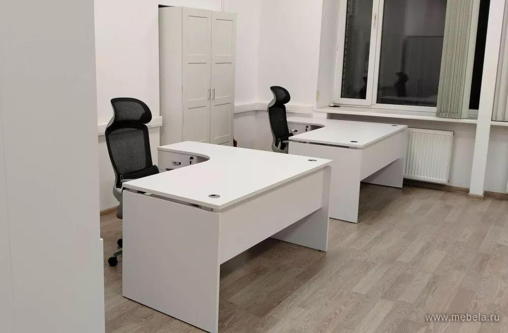 Дар Мебель | мебель для персонала Onix, кресло RV-6246A-HS и кресло Samba Black, офисный интерьер, живое фото