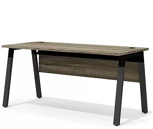 Стол прямой на металлокаркасе