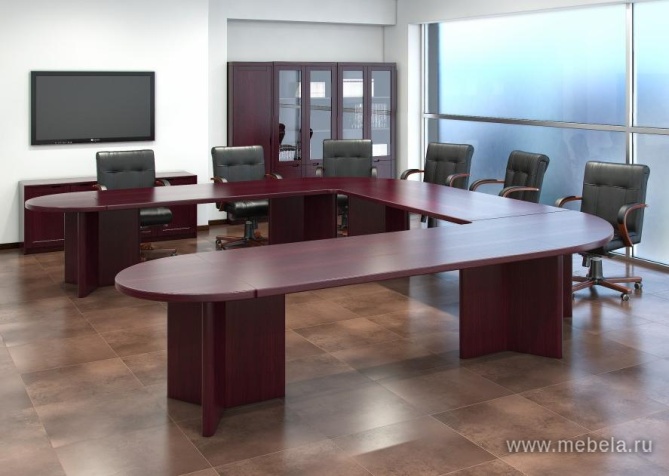 Наполнение двухстворчатого шкафа с полками / вешалкой