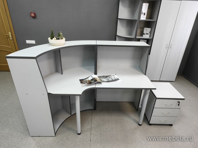 Гардероб с выдвижной штангой