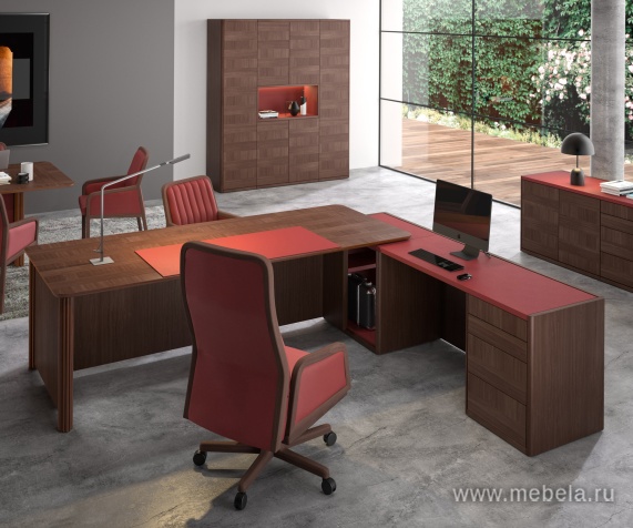 Стол руководителя