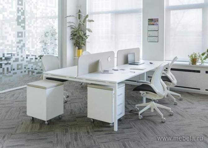 Стол для переговоров