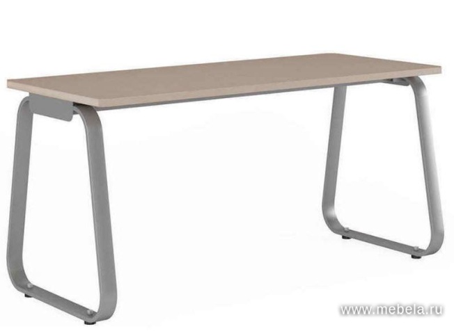 Стол на металлокаркасе прямой (углы прямые)