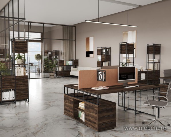 Стол для переговоров на металлических опорах