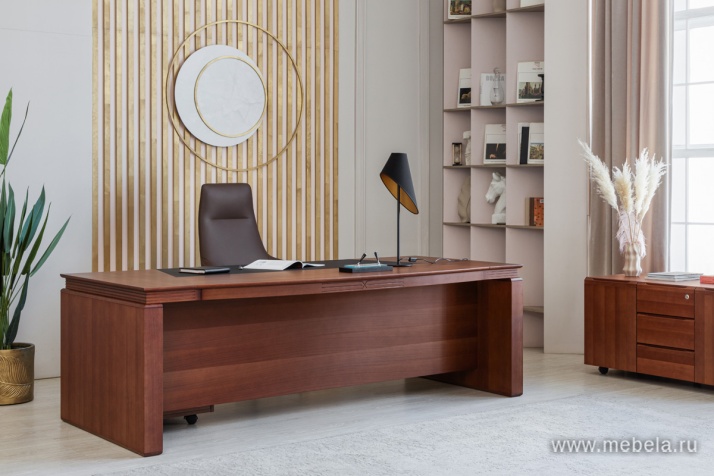 Стол руководителя