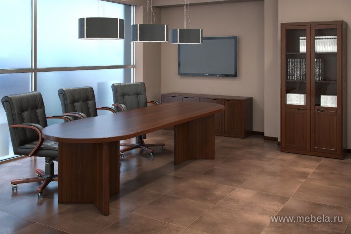 Стол для совещаний