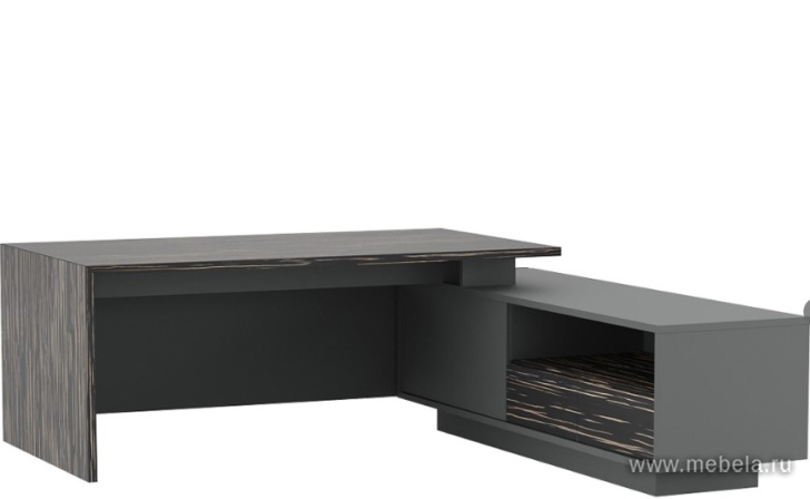 Стол руководителя на опорной креденции