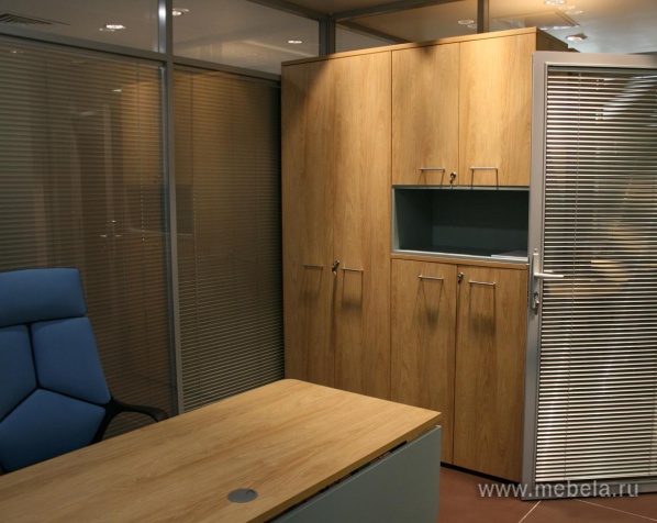 Стеллаж высокий