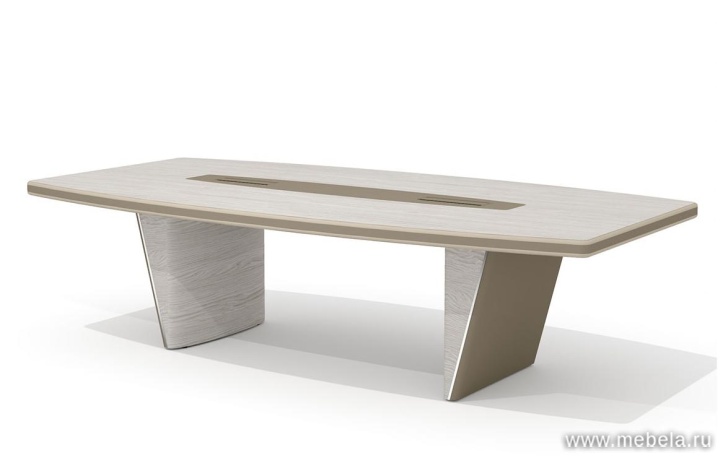 Стол для переговоров