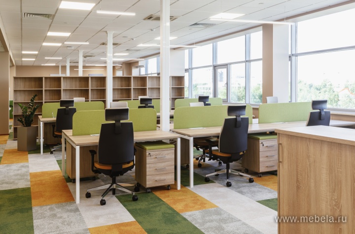 Стол для переговоров