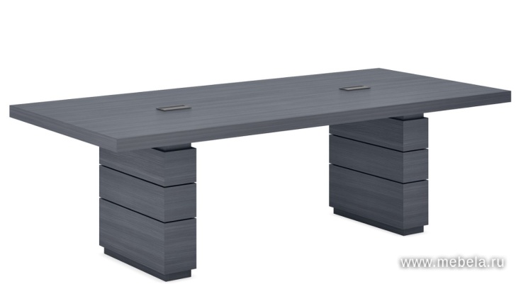 Стол переговоров