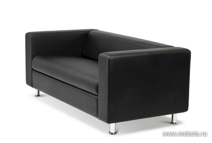 Диван офисный трехместный (хромированные опоры)