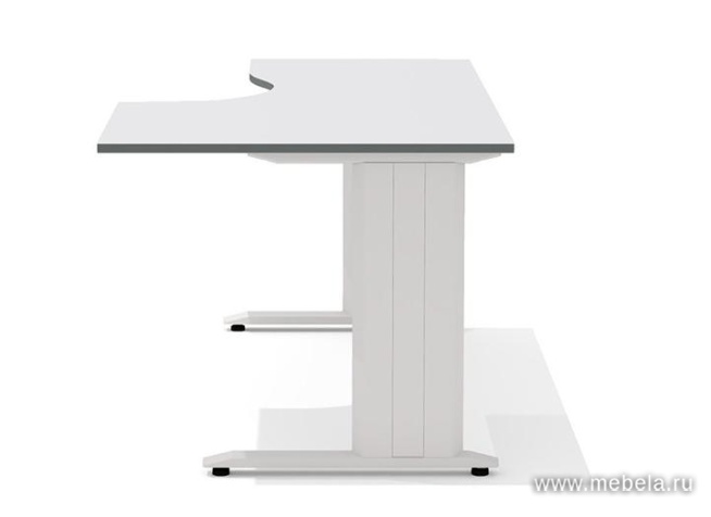 Стол эргономичный, на металлокаркасе