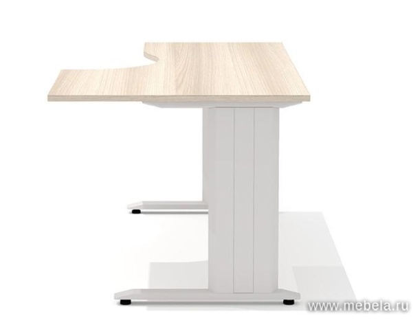 Стол эргономичный, на металлокаркасе