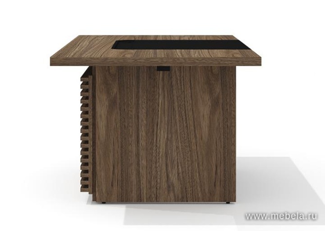 Стол руководителя с декор. траверсом