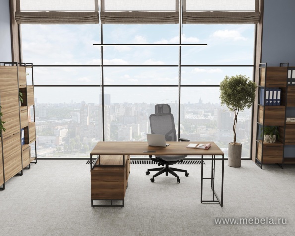 Стол руководителя на металлокаркасе