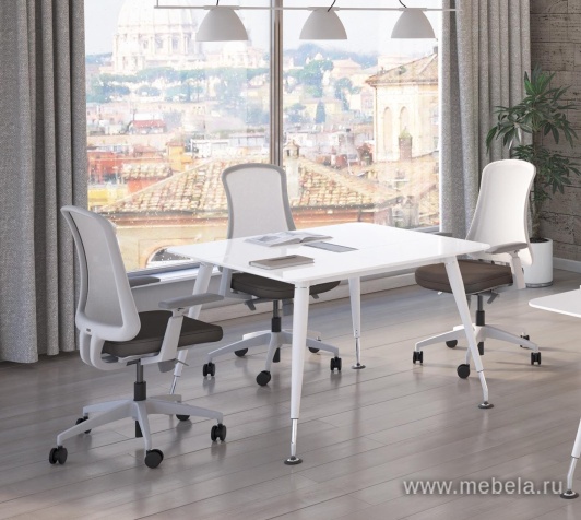 Передняя панель стола