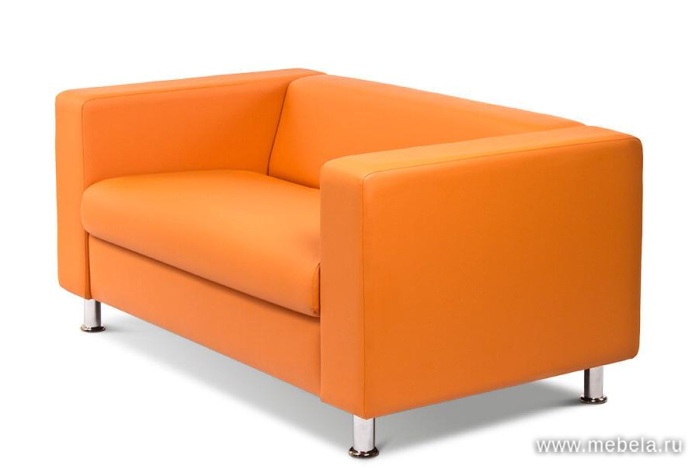 Диван офисный трехместный (хромированные опоры)