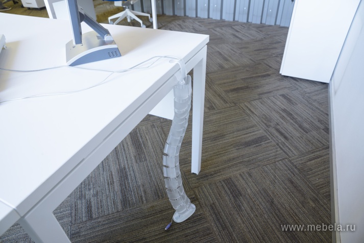 Стол для переговоров