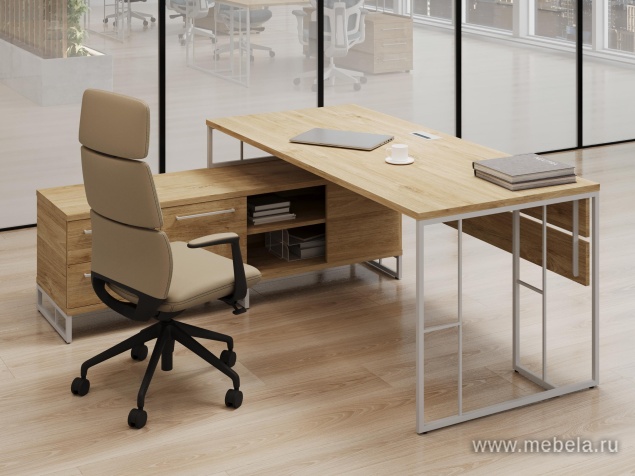 Стол руководителя на металлокаркасе
