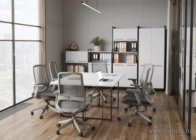 Стол письменный на металлокаркасе